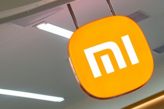 小米股价跌破40港元，卢伟冰预计明年汽车业务毛利率或下滑