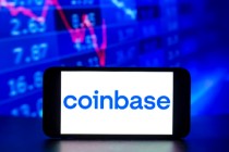 Coinbase被指虚报用户数量 股价大跌 称正与SEC合作解决问题