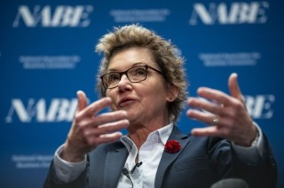 美联储理事戴利：关税可能不会导致通胀大幅或持久飙升 或有助于秋季降息