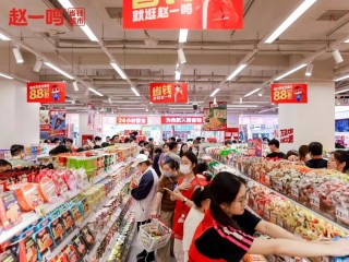 从街边小店到港交所：鸣鸣很忙用九年织就一张2万家店的“零食普惠网”