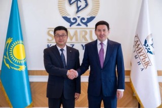 中国进出口银行董事长陈怀宇在哈萨克斯坦开展工作调研