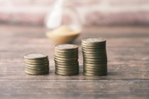 上市险企哪家员工多、薪酬高？仅人保逆势扩编、平安减员仍涨薪、众安高薪微降，三家总薪酬降低