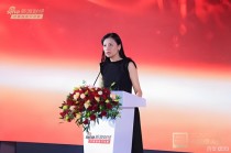 “私募魔女”李蓓：中国富人的钱放在海外越来越不安全