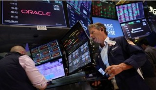 盘前：纳指期货跌0.61% 博通跌逾4%