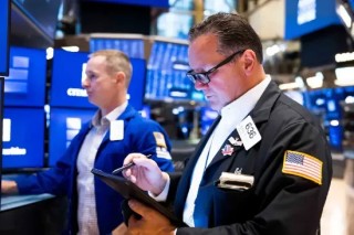 收盘：美股涨跌不一 市场关注联储政策与中东局势