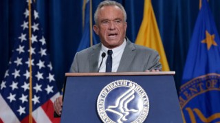 肯尼迪为特朗普草甘膦行政令辩护 中期选举临近 “让美国再次健康”