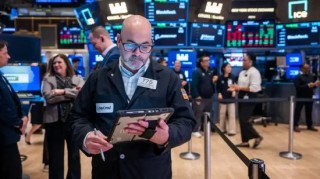 开盘：美股周二开盘涨跌不一 科技和软件股普跌