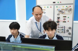 三十余载，这艘“职教航母”将学生送达梦想彼岸