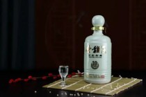 金种子酒连续四年亏损，营收跌破10亿，华润管理水平遭质疑