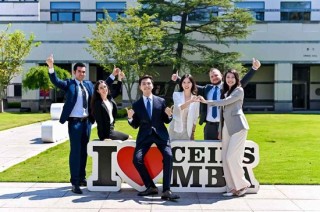 FT最新排名，中欧MBA全球第八，连续十年亚洲第一！