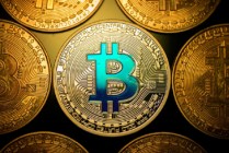 比特币跃升至历史新高，超过了1月份的纪录