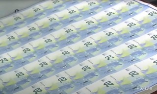 关税风暴中的"铁锈带"突围：美国腹地企业的生存博弈