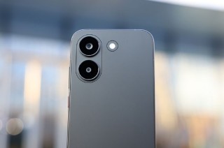 REDMI Turbo 5 上手体验：2000 档的全能六边形战士