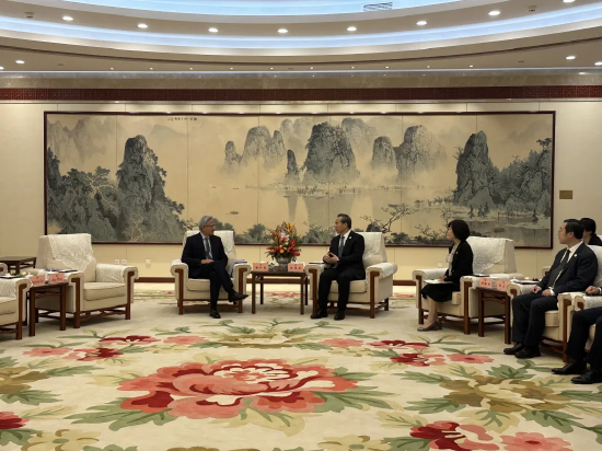 英伟达CEO黄仁勋到访北京：中国是非常重要的市场 希望继续与中国合作  第1张