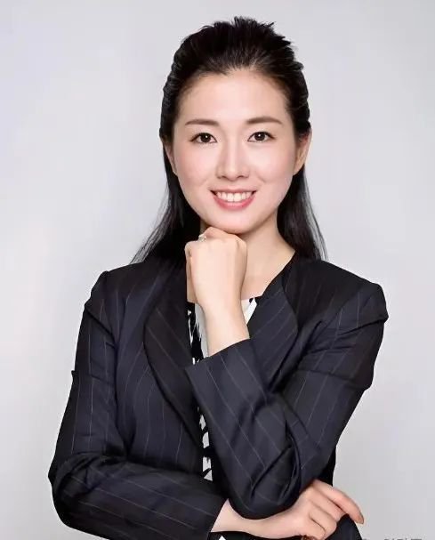 膜拜！北大毕业上市公司美女董秘年收入近740万  第5张