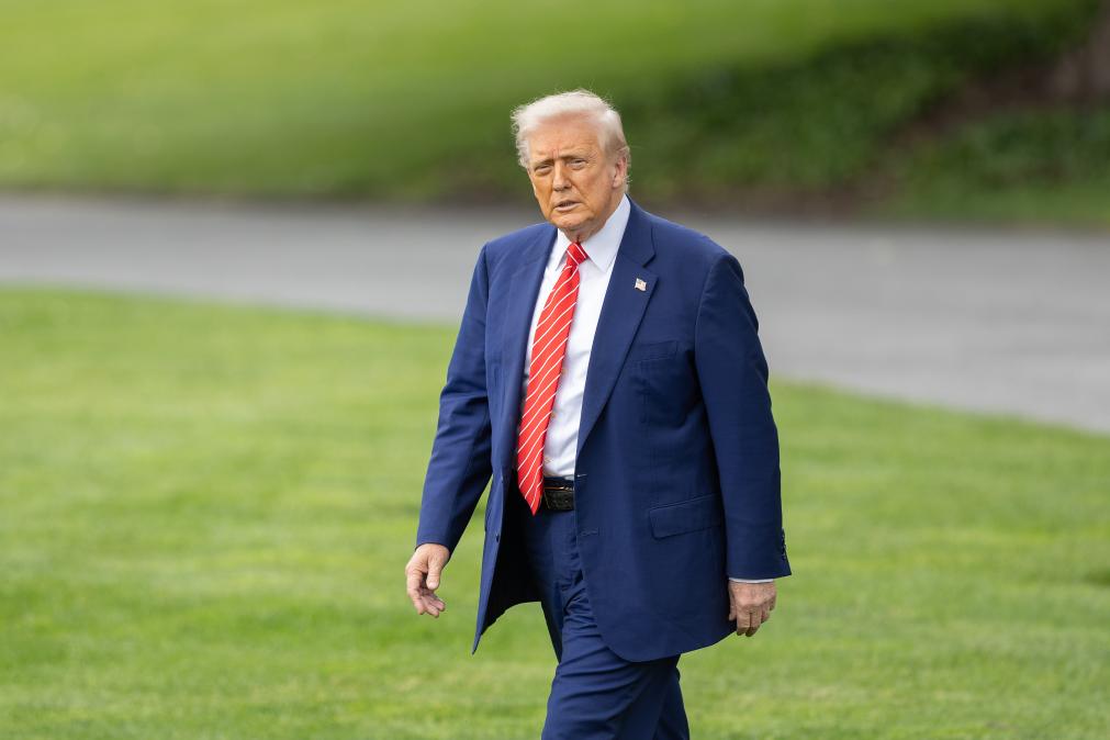 刚走一天就遭白宫“背刺” 马斯克：很失望  第2张