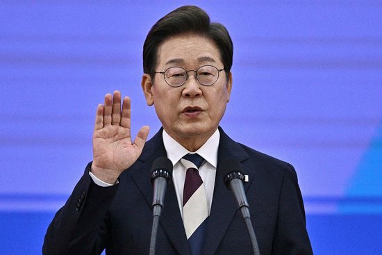 重回青瓦台 复苏经济 弥合社会裂痕 韩国新总统有哪些执政计划？  第1张