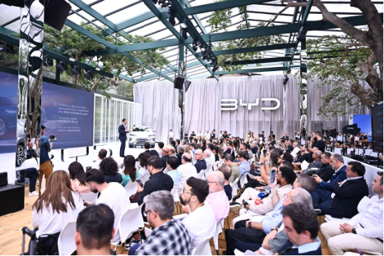 全球破局：比亚迪汽车1-5月再夺销冠，海外增长超112%  第3张