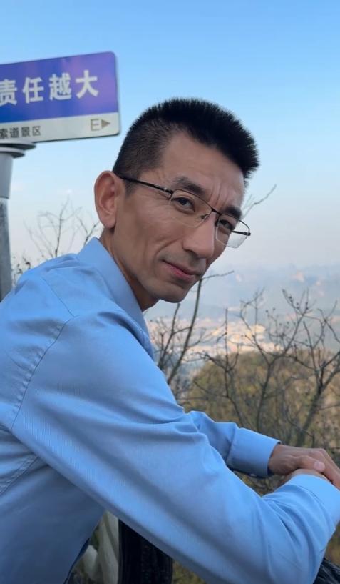 新东方员工再出新歌“骂”公司，俞敏洪曾奖励12万  第3张