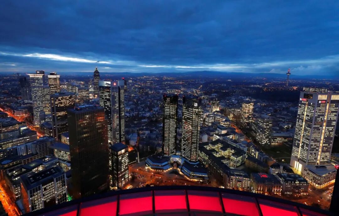 欧元EURUSD意外迎来“鹰派反击”:欧洲通胀风险回到平衡区,12 月再降息彻底没戏 第1张 欧元EURUSD意外迎来“鹰派反击”:欧洲通胀风险回到平衡区,12 月再降息彻底没戏 第1张