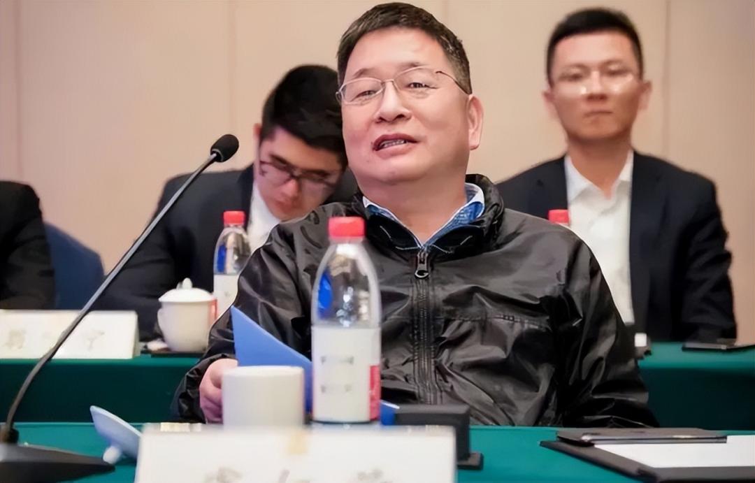 豪捐36亿股份，昔日“中国首善”又双叒叕做慈善  第1张