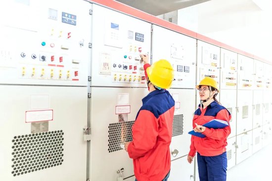 啃下工业“硬骨头”：京东工业上市，数智化如何改写3万亿市场规则？  第3张