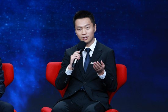 曹旭东谈Momenta百年使命：从“给每个家庭一个AI司机”到实现“更好的人工智能、更好的生活”  第1张