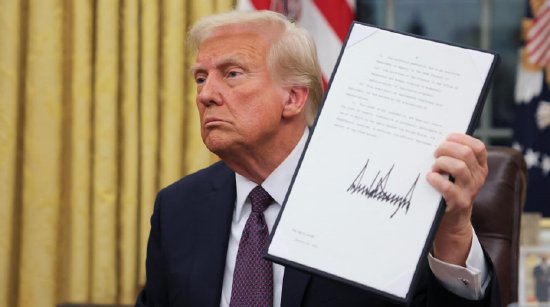 1月15日外盘头条：特朗普关税案未作裁决 美联储官员频频释放按兵不动信号 马斯克旗下xAI遭加州司法部调查  第2张