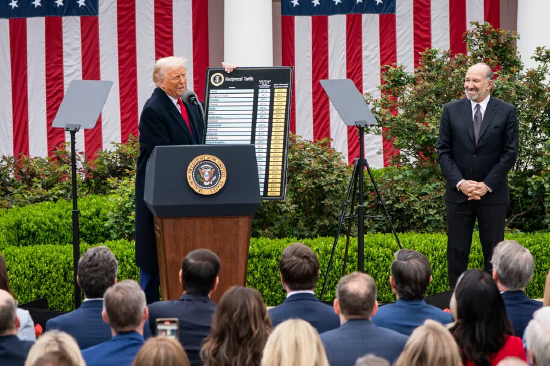 特朗普再度执政首年或埋下长期经济隐患  第2张