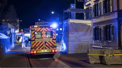 达沃斯论坛中心区域触发火警 消防人员抵达现场  第1张