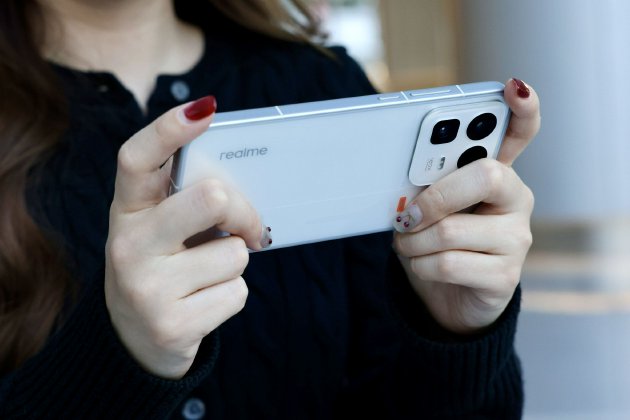 真我 Neo8 图评：2000元档电竞旗舰，越级配置无短板  第8张