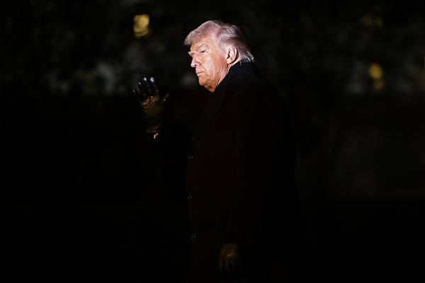 民调显示特朗普移民政策支持率创其本届任期内新低  第1张