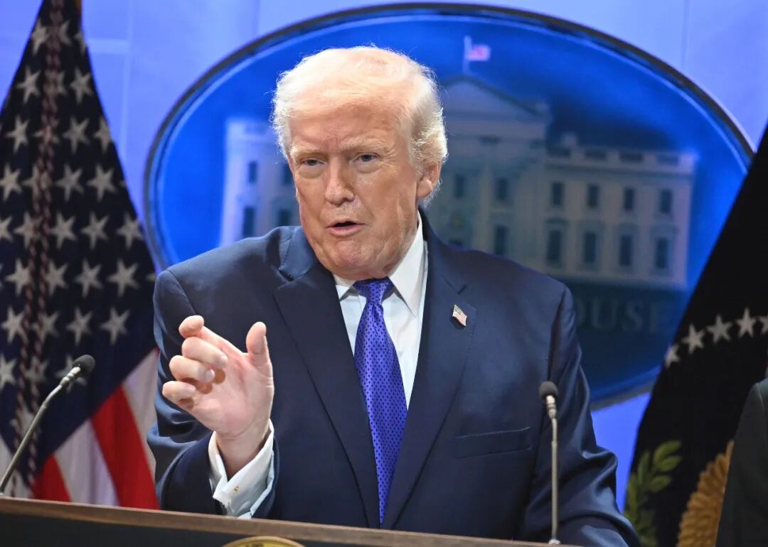 特朗普想不通：双航母压境、最后通牒，伊朗为何就是不低头？  第2张