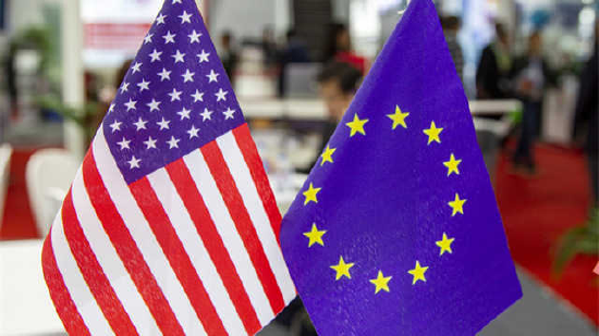 鉴于关税不确定性 欧盟继续冻结对与美国贸易协议的批准程序  第1张