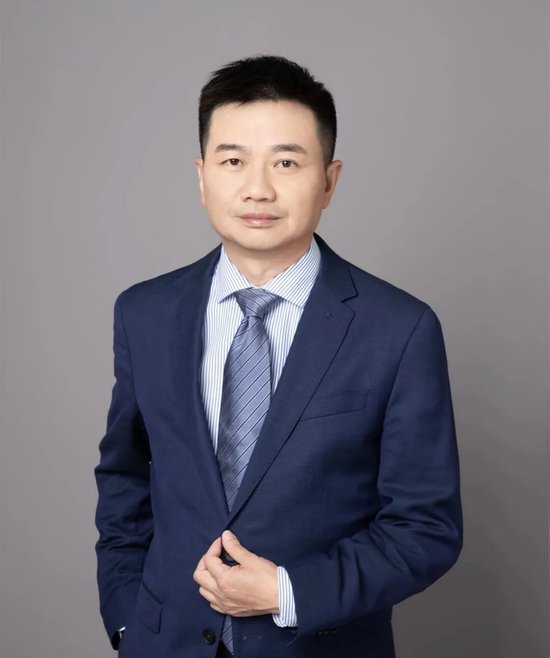 长信基金董事长变更：刘元瑞卸任 长江证券副总裁肖剑接任 （附员工持股名单）  第1张