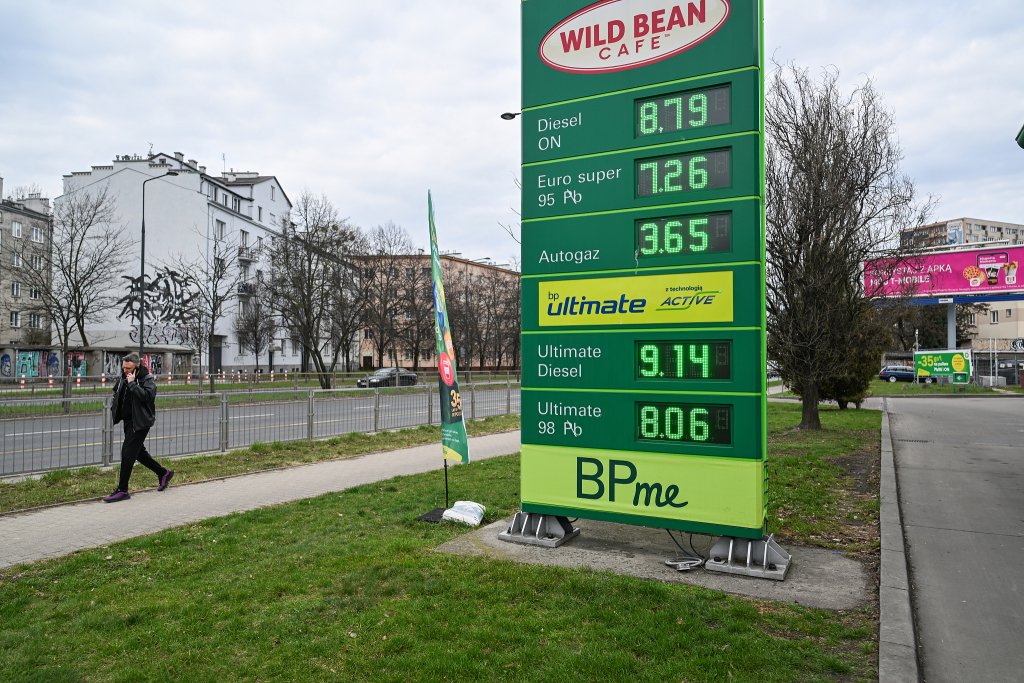 图说｜梗阻后的阵痛：美以袭击伊朗如何影响全球能源版图  第6张