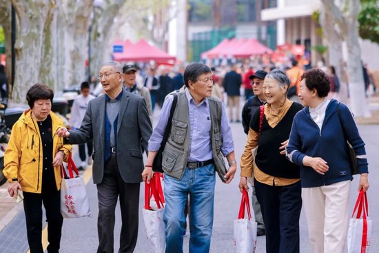 上海交通大学校友代表陈光明：校训精神已深入骨髓  第29张