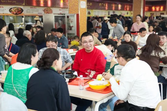 上海交通大学校友代表陈光明：校训精神已深入骨髓  第54张