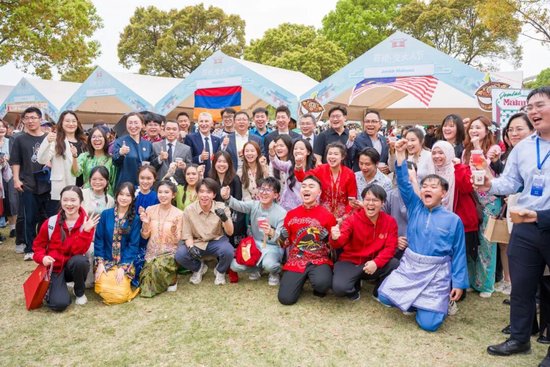 上海交通大学校友代表陈光明：校训精神已深入骨髓  第66张