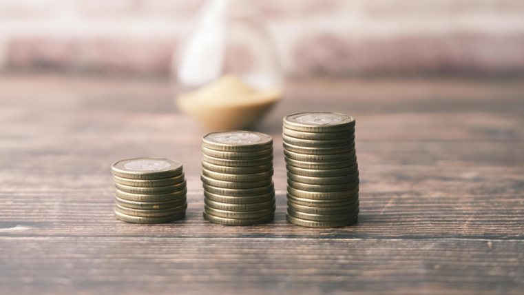 上市险企哪家员工多、薪酬高？仅人保逆势扩编、平安减员仍涨薪、众安高薪微降，三家总薪酬降低  第1张