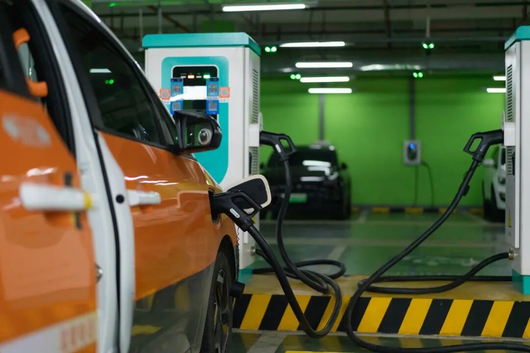 1个月内投诉超1.2万件，同比上涨273%，新能源车这个顽疾究竟该咋治？  第7张